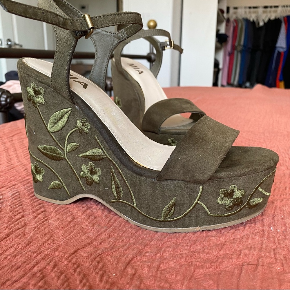 Embroidered sage wedge heels